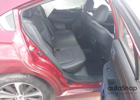 2015 Subaru Legacy 2.5I Limited z USA, uszkodzony, nr VIN 4S3BNAJ61F3016802